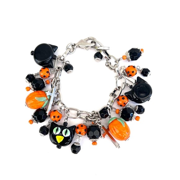 Art Glass Charm Bracelet Lampwork Beaded Chunky Halloween Cat Cross Silver Tone - Picture 1 of 9